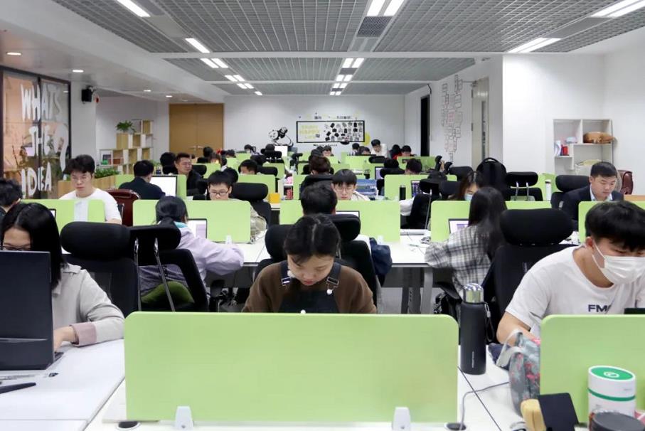 東寶軟件技術(shù)實施人員
